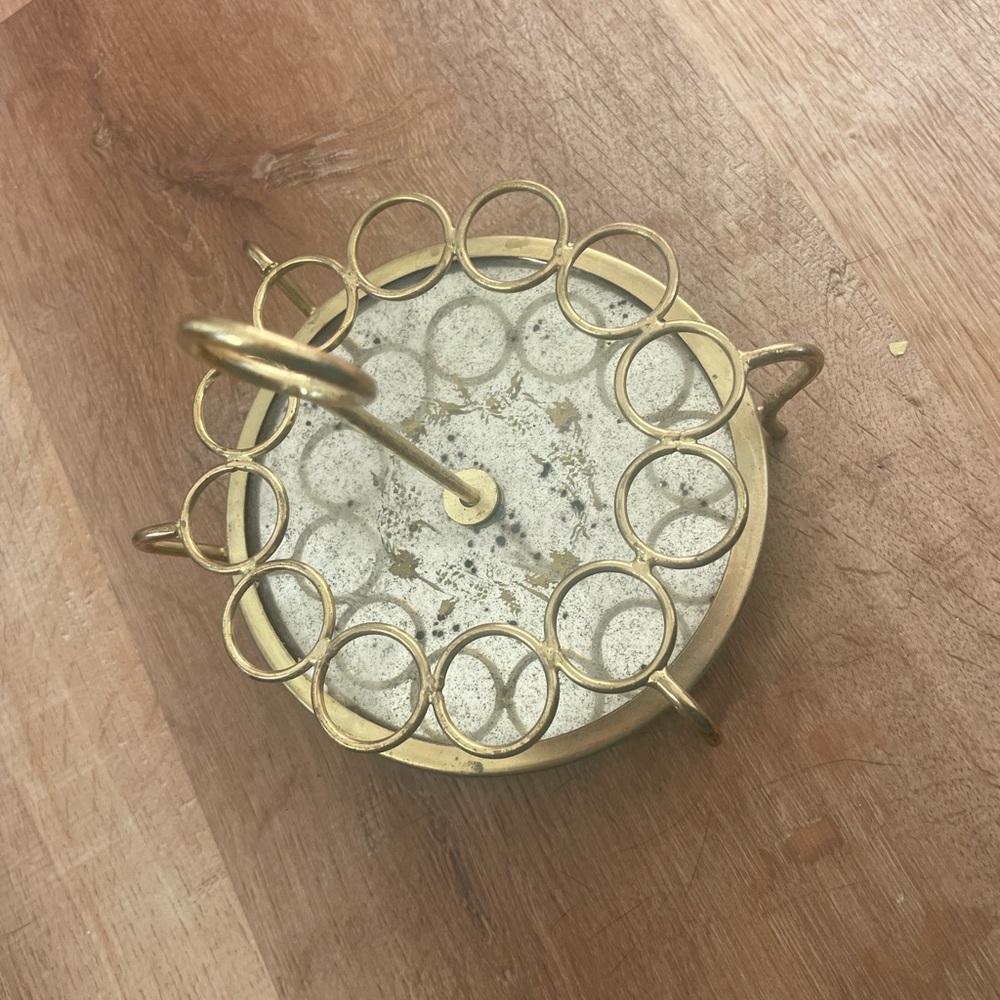 Fleur Lipstick Holder - Picture 4 of 6